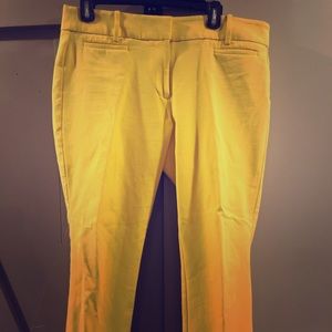 Cropped yellow pant